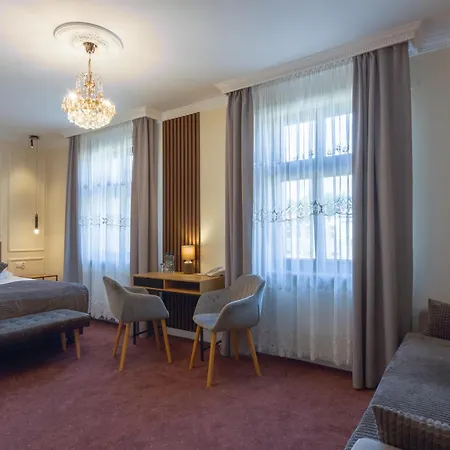 玛丽亚海伦娜酒店