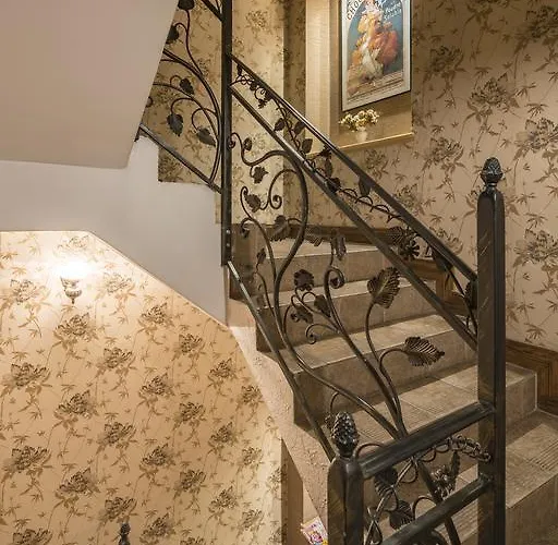 Maria Helena Hotel 3*