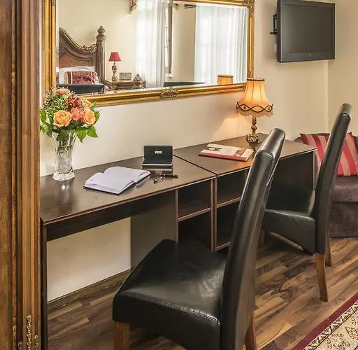 Maria Helena Hotel 3*